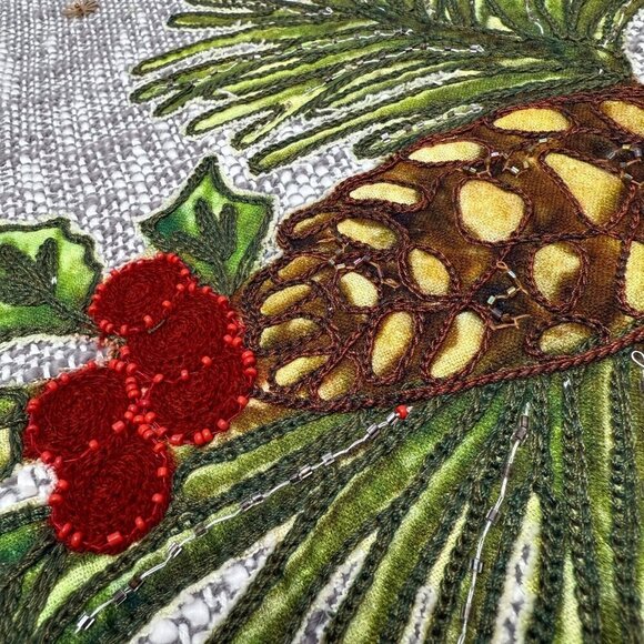 IMPERIAL COLLECTION Holiday Table Runner Pine cones and Holly Cotton Linen 14x68 - Picture 4 of 14